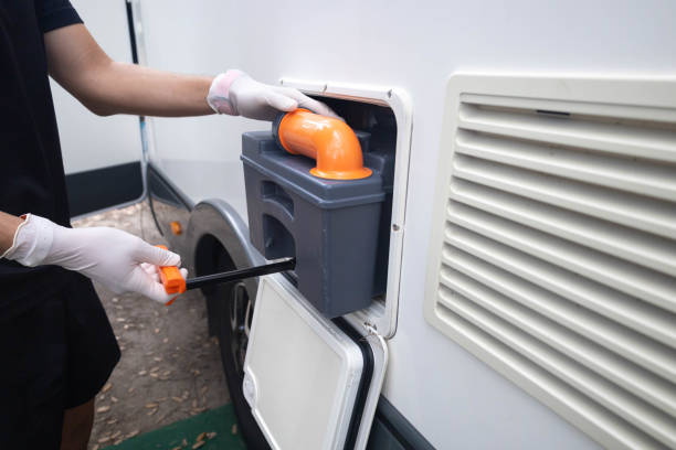 Porta potty delivery and setup in Newton, TX